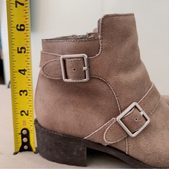 Cole Haan Rooney Short Ankle Boot (Size 6.5) - Picture 6 of 6